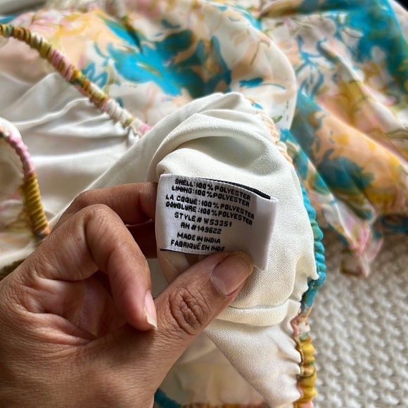 NWT Walter Baker Floral Pleaded Neckline Crop Blouse - Picture 5 of 7